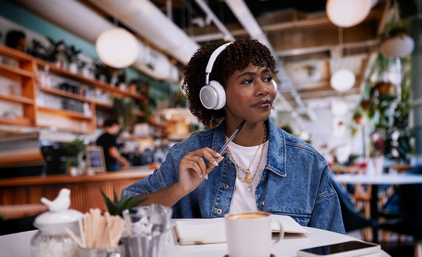 JBL - Live 680NC Headset True Adaptive Noise Cancelling 2.0 - White