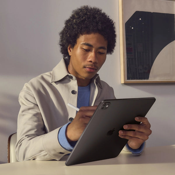 Apple - iPad Pro 13" M5, Silver