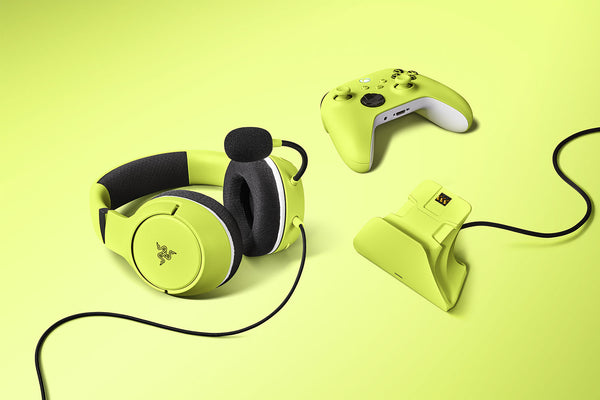 حزمة Razer Essential Duo لأجهزة Xbox باللون الأخضر الفسفوري - مجموعة ملحقات الألعاب