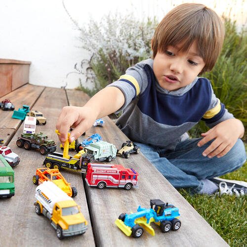 MatchBox 75 Basic Cars Collection - Ass
