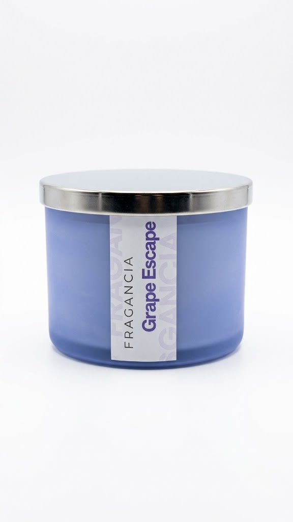 FRAGANCIA Grape Escape Candle - 430 ml - 65 hr.