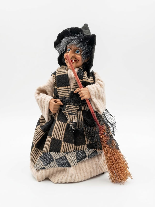 Halloween - Small Witch Figure