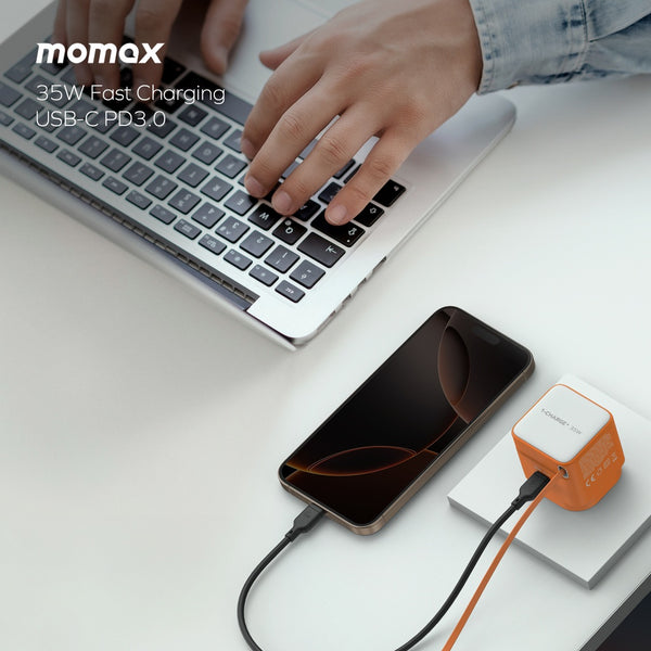 MOMAX 1-CHARGE 35W GAN 1 PORT CHARGER WITH BUILT-IN USB-C CABLE - BLACK