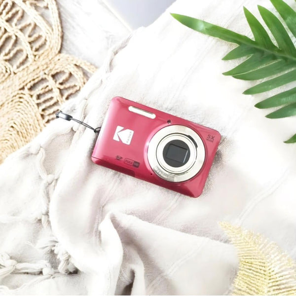 Kodak - Compact Digital Camera FZ55 5x Optical Zoom CMOS, Li-ion Battery - Red
