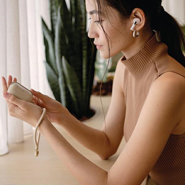 UNIQ COEHL HAVEN AIRPODS PRO 2ND GEN CASE - CREAM
