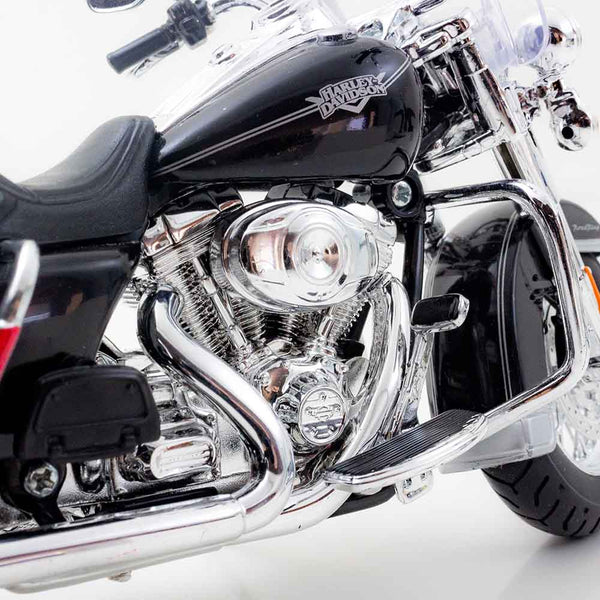 Maisto - 1:12 2013 HARLEY DAVIDSON FLHTK ELECTRA GLIDE ULTRA LIMITED RED