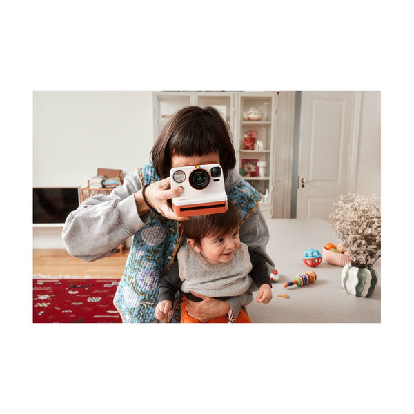Polaroid - Now Gen3 - Instant Camera With Color Film Bundle - White