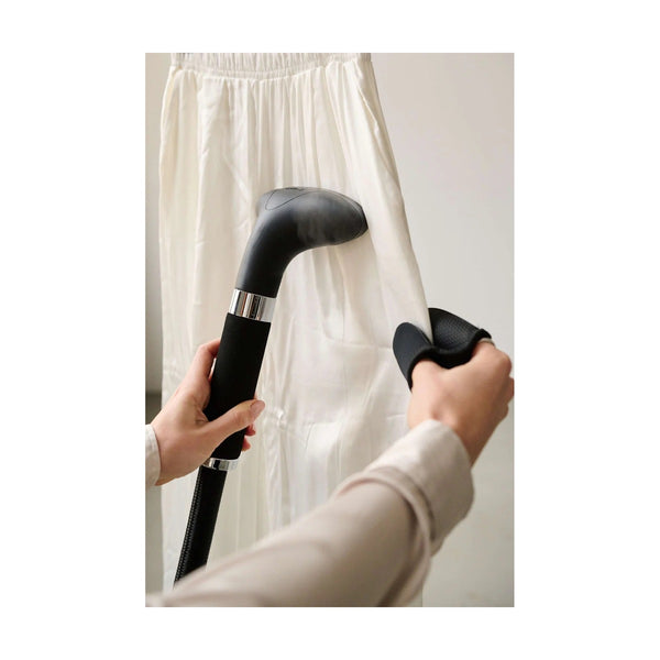 SteamOne - Garment Steamer 2000W 30 g/min 150ml