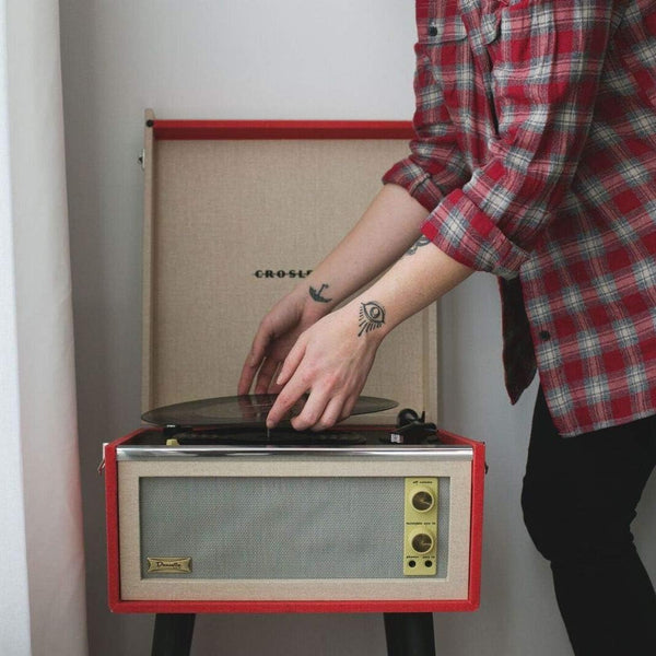 CROSLEY BERMUDA TURNTABLE WITH BLUETOOTH - RED