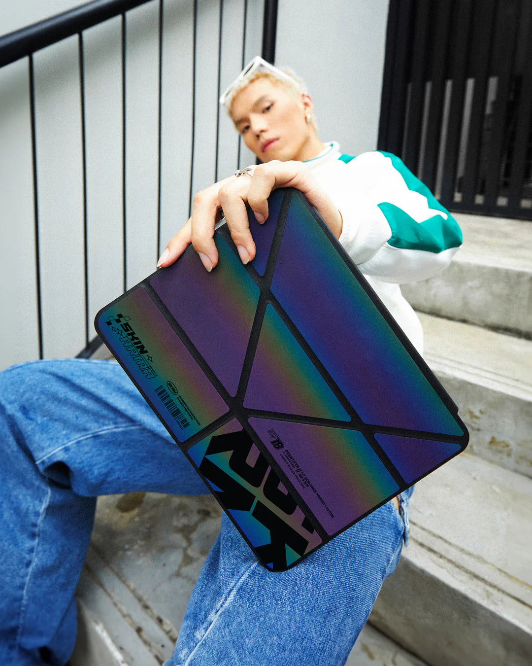 "SKINARMA IPAD AIR 11"" (6TH GEN) KIRA KOBAI"