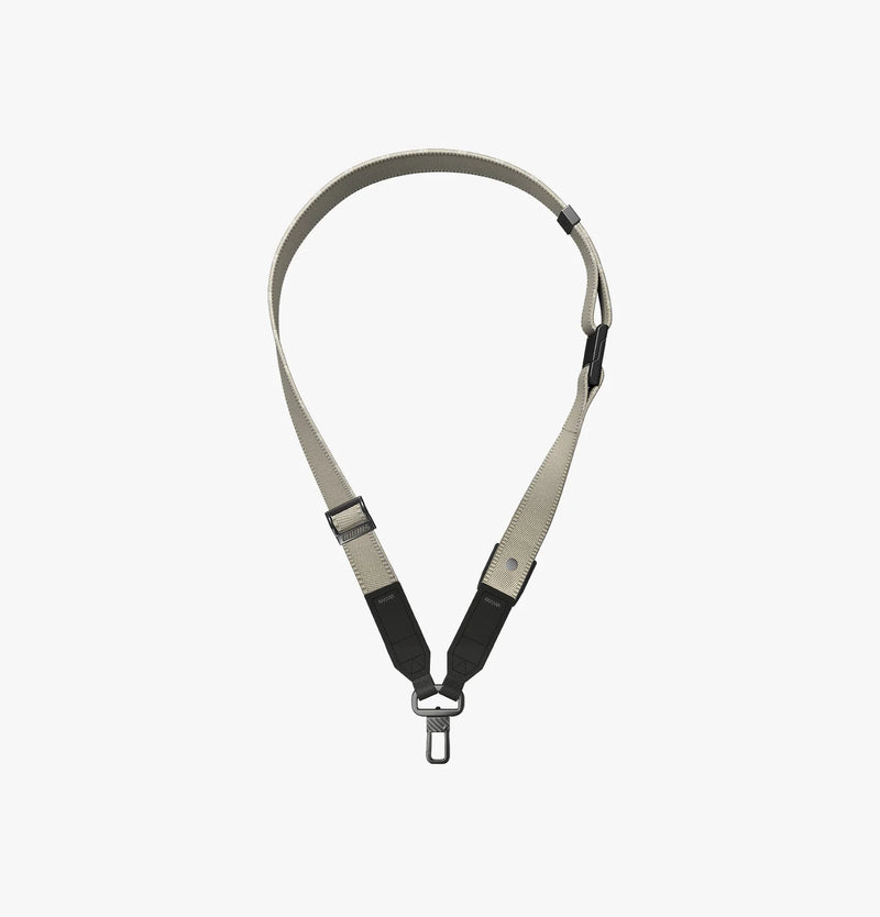 UNIQ VISTA 2-IN-1 LANYARD AND HAND STRAP