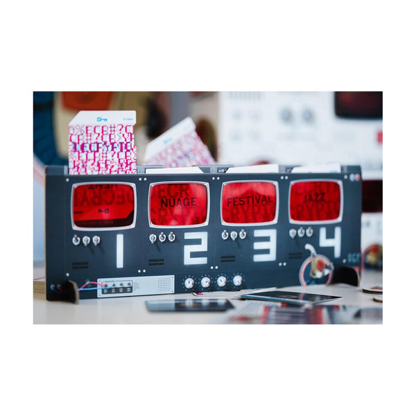 Decrypto Communicate Safely Boardgame
