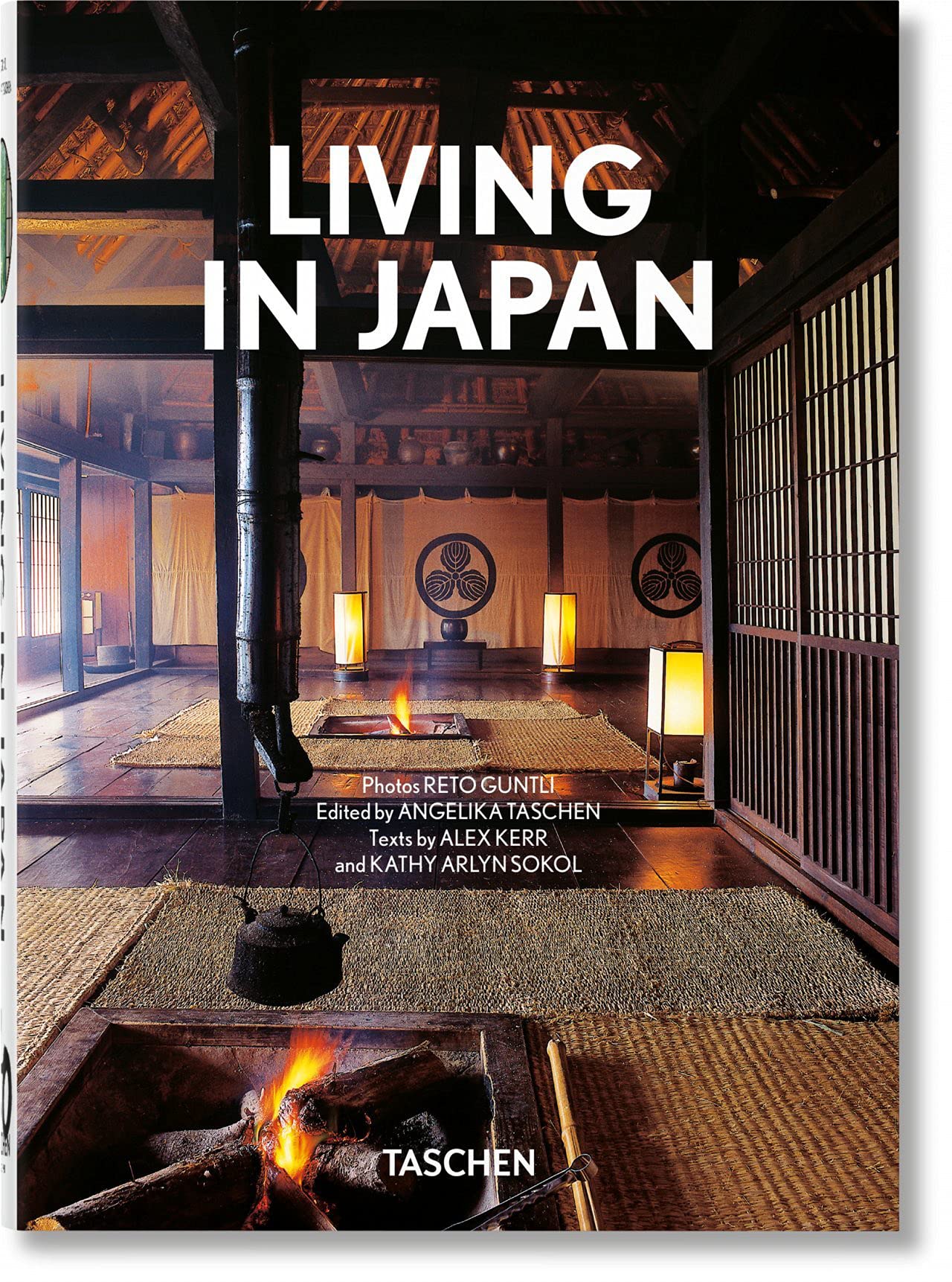 Living in Japan. 40th Ed.